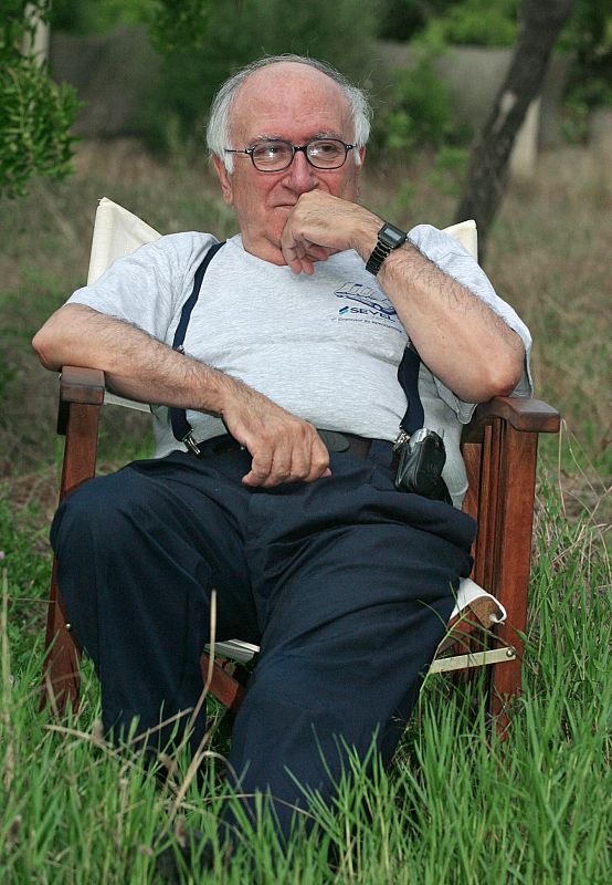 El director de cine Vicente Aranda en una entrevista con Efe