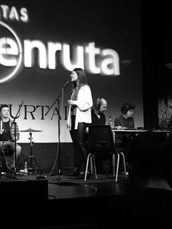 Una semana de ensayos juntos han sido suficientes para estrenarse en directo (y en acústico) en Radio 3