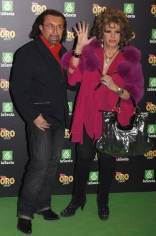 El periodista José Manuel Parada (i) y Marujita Díaz