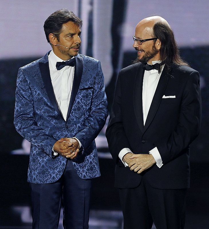 El actor mexicano Eugenio Derbez y el español Santiago Segura durante la gala.