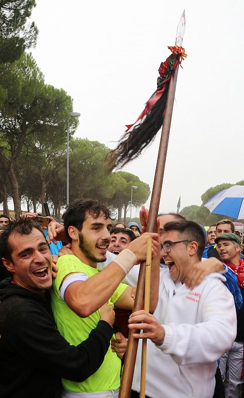 El ganador del torneo del Toro de la Vega, Fran Alcalá, 'cachobo'