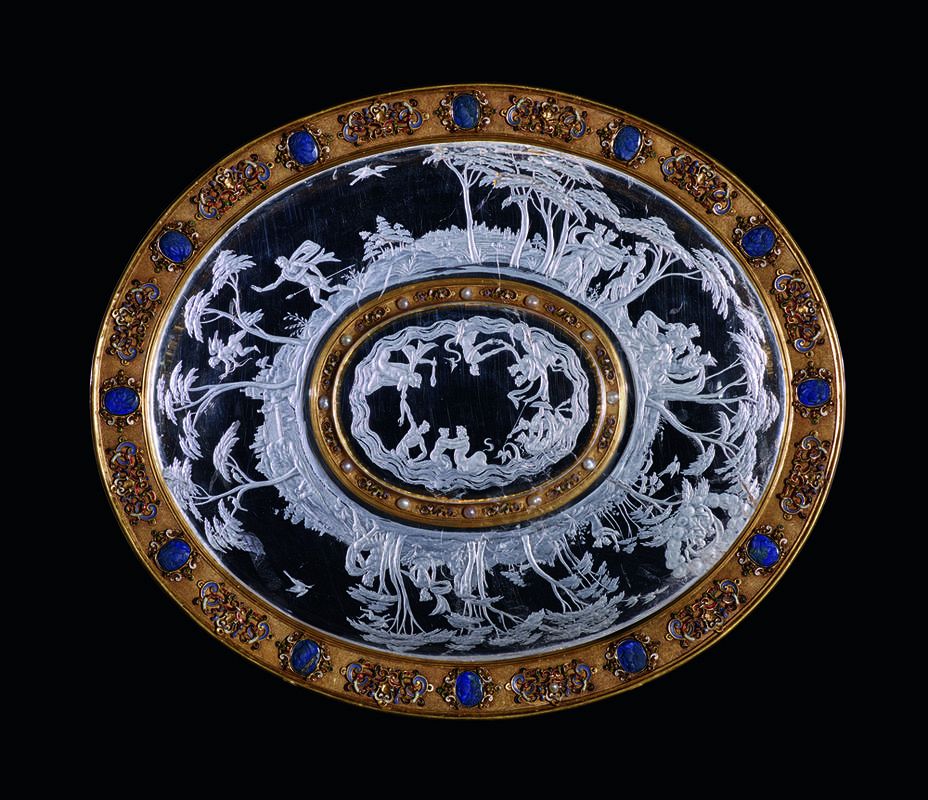 'Fuente con la historia de Hermafrodito y camafeos de los Doce Césares'Taller de los Sarachi 