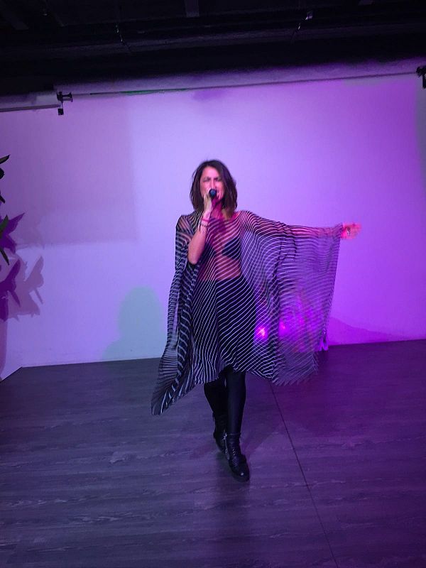 Barei ha estado este fin de semana en Riga y Moscú promocionando "Say yay!", la canción con la que representará a España en el Festival de Eurovisión, ¡echa un vistazo a las mejores fotos del viaje!