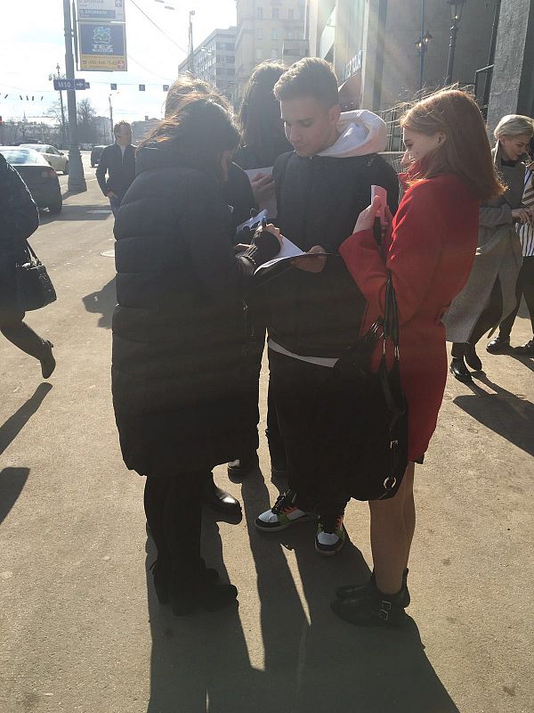 Barei ha estado este fin de semana en Riga y Moscú promocionando "Say yay!", la canción con la que representará a España en el Festival de Eurovisión, ¡echa un vistazo a las mejores fotos del viaje!