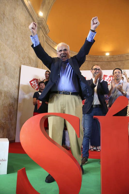 El presidente de la Fundación Pablo Iglesias y exvicepresidente del Gobierno, Alfonso Guerra, ha participado en la campaña del 26J.