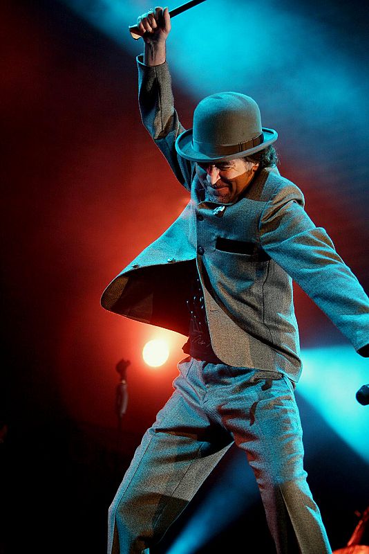 PRESENTACIÓN DE "ALIVIO DE LUTO"