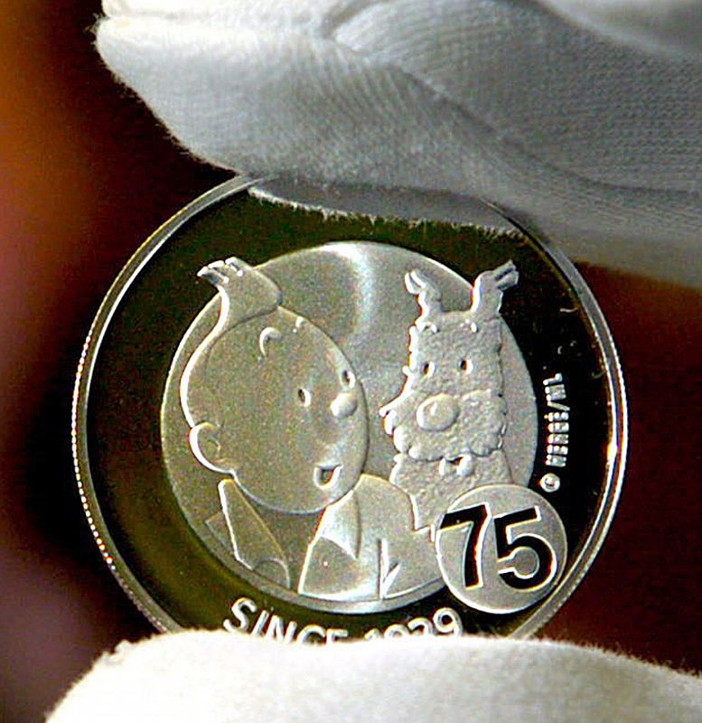 En 2004, Bélgica conmemoró al personaje de Tintín en su 75 aniversario con una moneda especial.