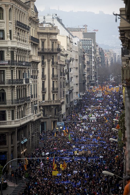 Manifestación en Barcelona por la acogida de refugiados