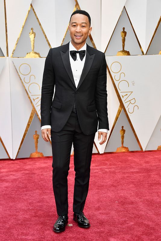 Oscar 2017: El cantante John Legend en la alfombra roja