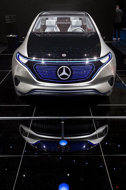 Presentación del Mercedes-Benz concept EQ durante el día abierto a la prensa del Salón Internacional del Automóvil de Ginebra (Suiza).