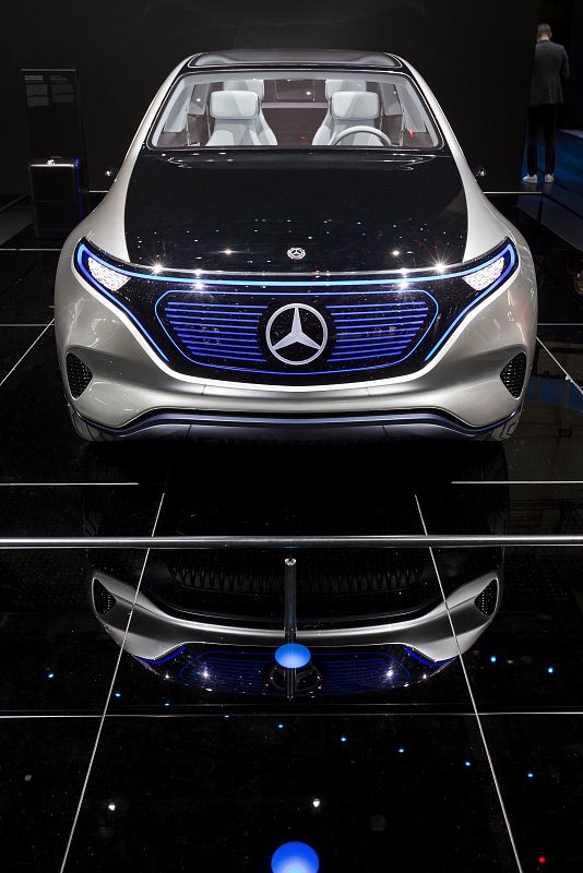Presentación del Mercedes-Benz concept EQ durante el día abierto a la prensa del Salón Internacional del Automóvil de Ginebra (Suiza).