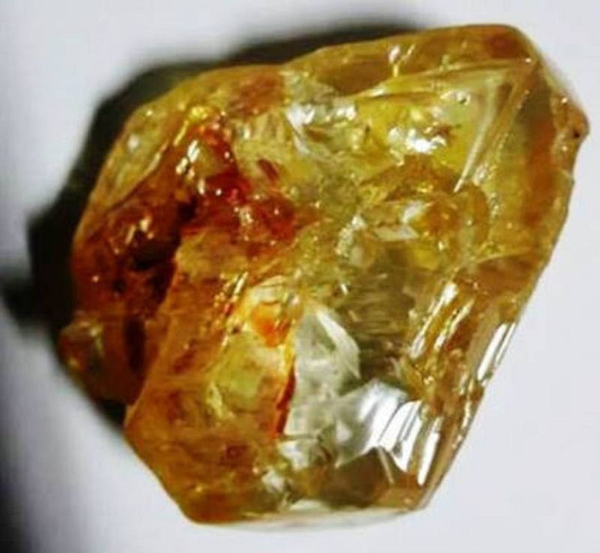 Hallan en Sierra Leona uno de los diamantes más grandes del mundo