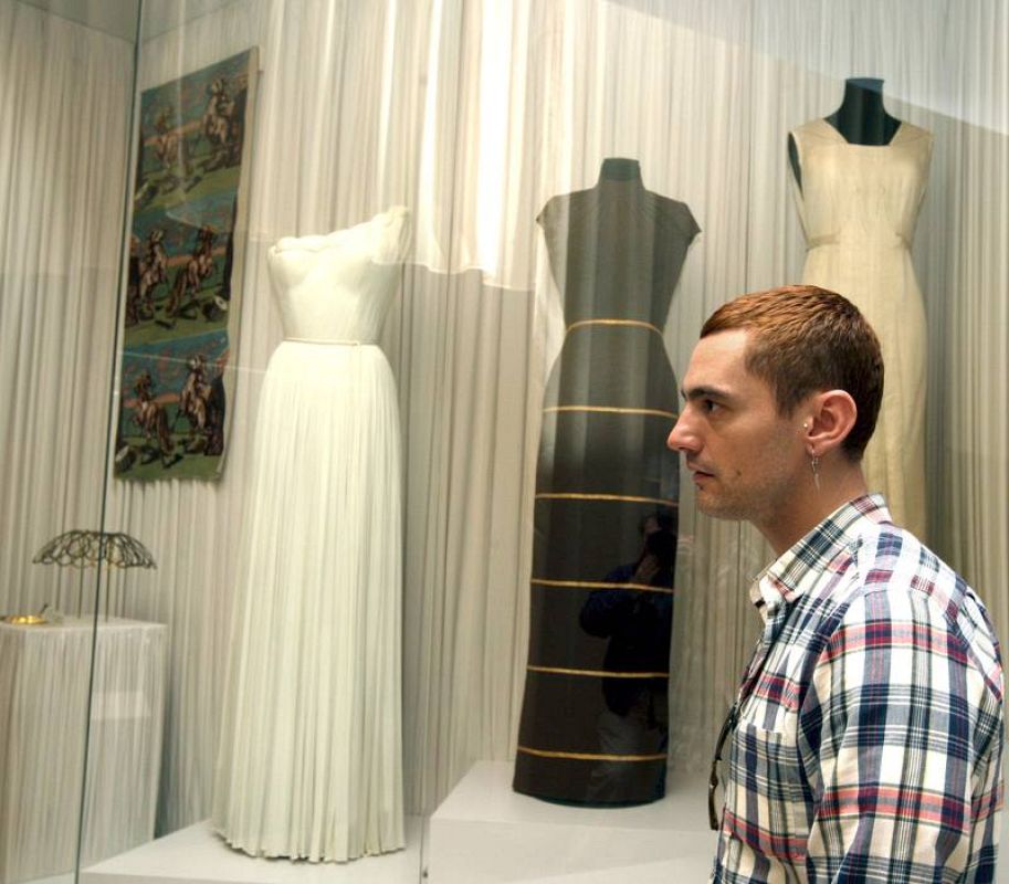 Con algunos de sus diseños