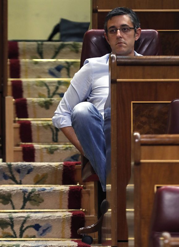 El diputado socialista Eduardo Madina en su escaño en un momento del debate