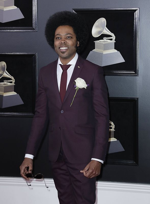 Alex Cuba, a la entrada de la ceremonia de los Grammy