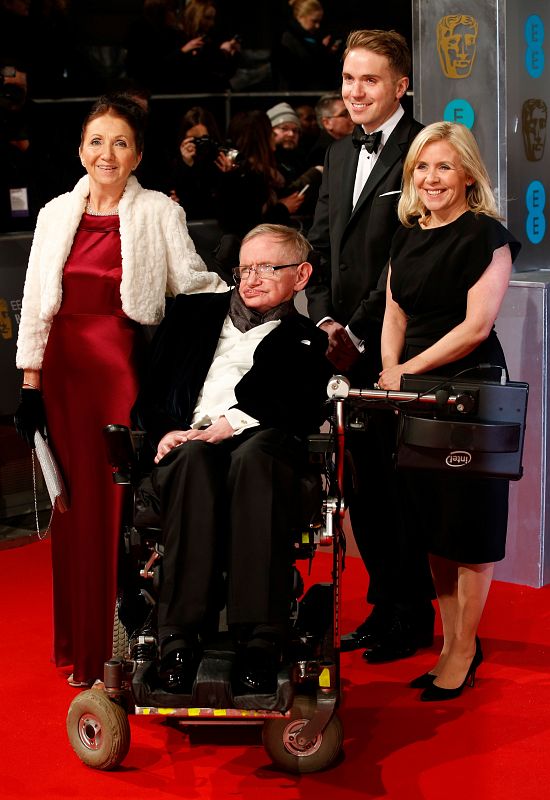 Con su primera esposa Jane y su hija Lucy en los Premios Bafta en 2015