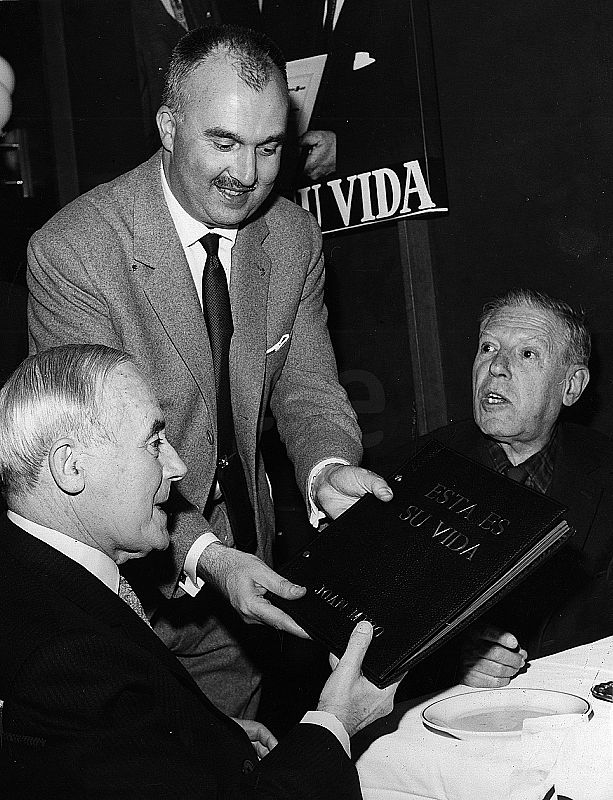 1964 Joan Miró Josep Llorens Artigas Jordi Garriga Esta es su vida