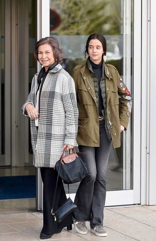 La reina emérita Sofía junto a su nieta Victoria Federica