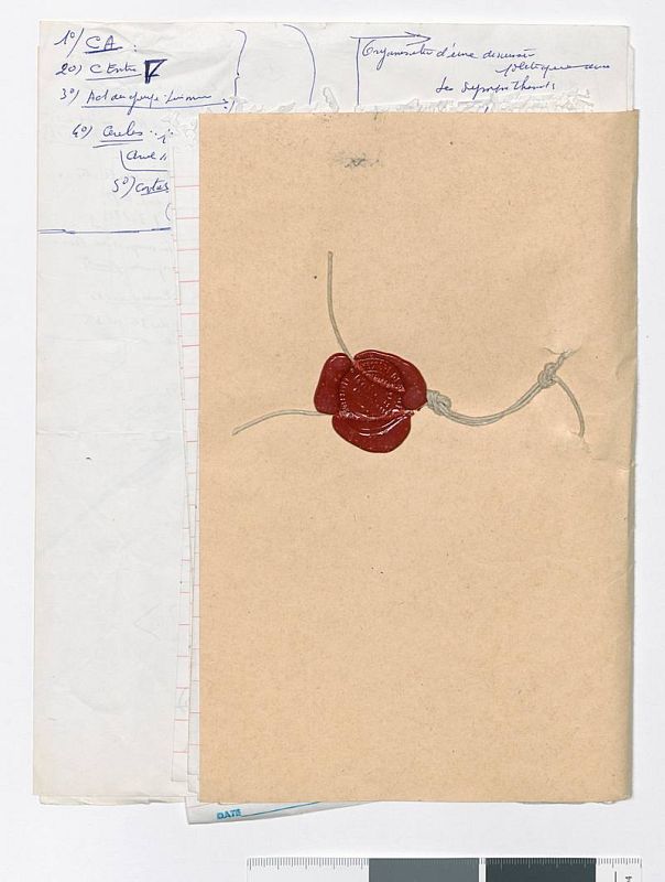 Folios manuscritos con información sobre los enfrentamientos con la Policía