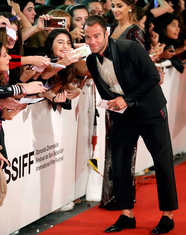 El actor Carles Francino posa en la alfombra roja