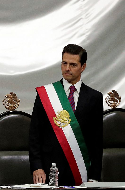 El presidente saliente de México, Enrique Peña Nieto, en el Congreso
