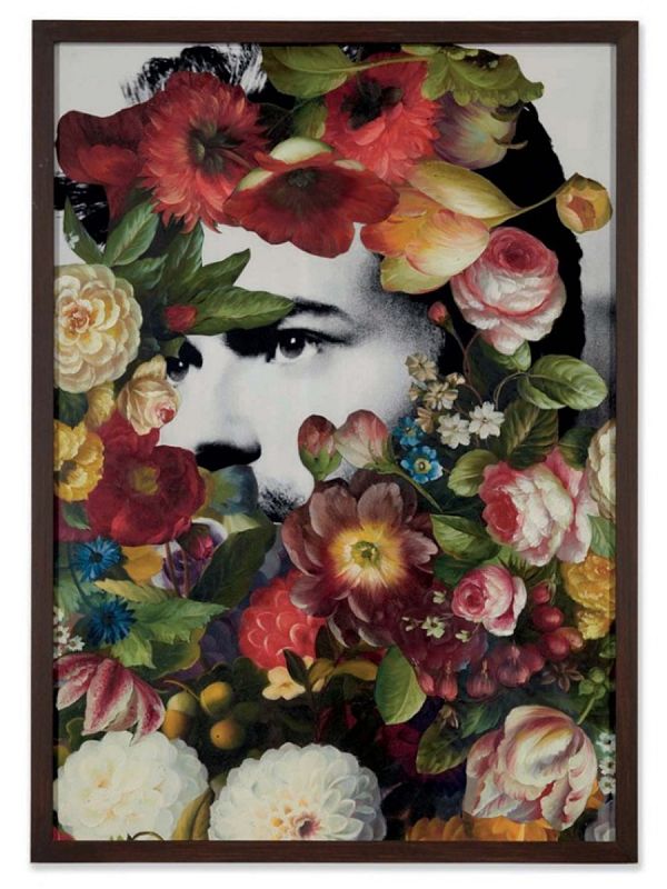 Retrato de George Michael con flores