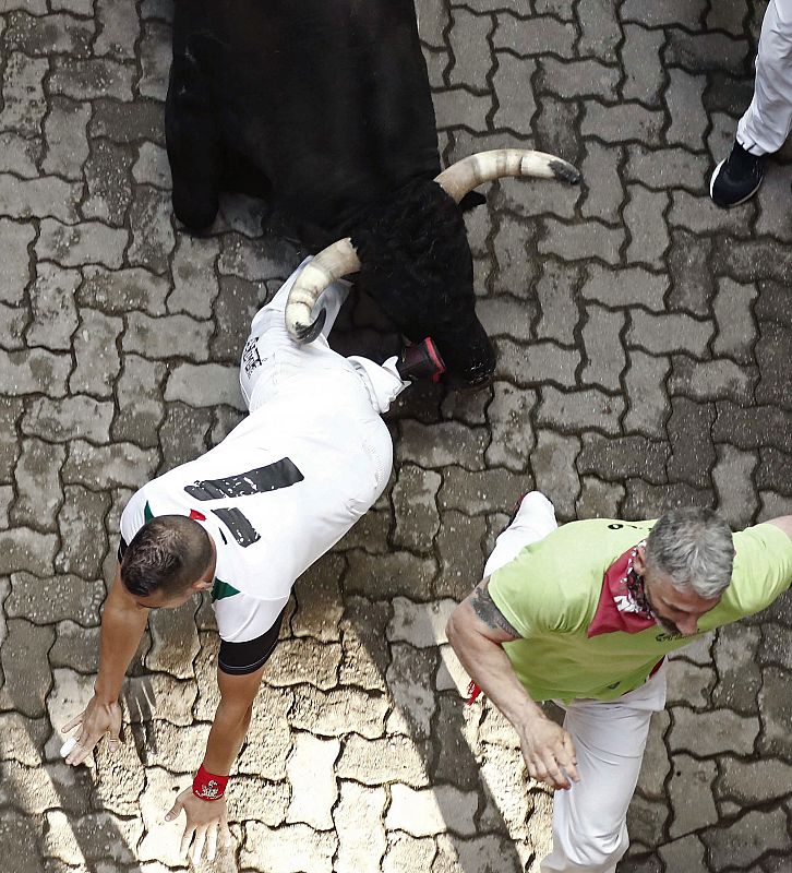 Una caída en el segundo encierro de Sanfermines 2019