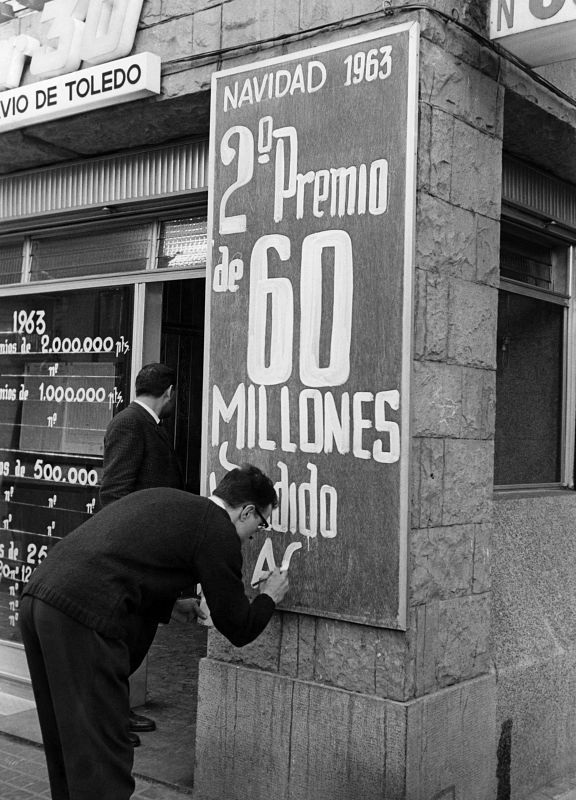 Los números premiados, a mano