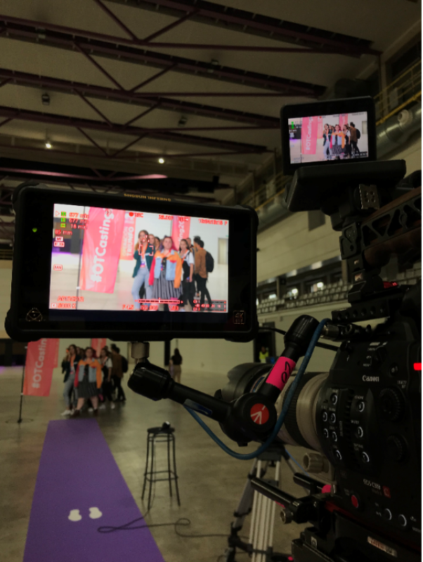 Este año, todas las fases de los castings se han emitido en directo a través del Canal Oficial de Operación Triunfo en Youtube