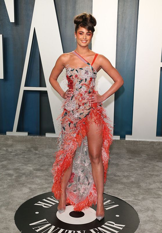 La modeloTaylor Hill, en la fiesta posterior a los Oscar