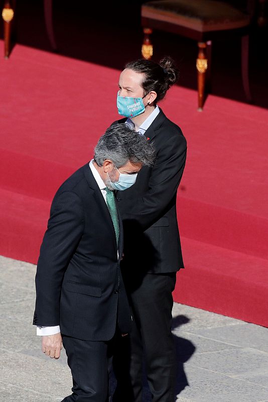 El vicepresidente segundo, Pablo Iglesias antes del comienzo del acto organizado con motivo del Día de la Fiesta Nacional, en Madrid este lunes.