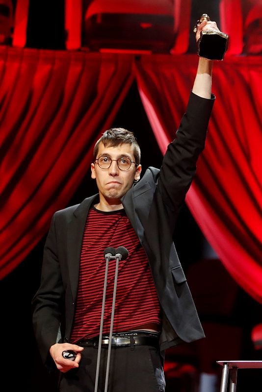 El director Jordi Boquet tras recibir el premio al Mejor Cortometraje por 'Ni oblit ni perdó'