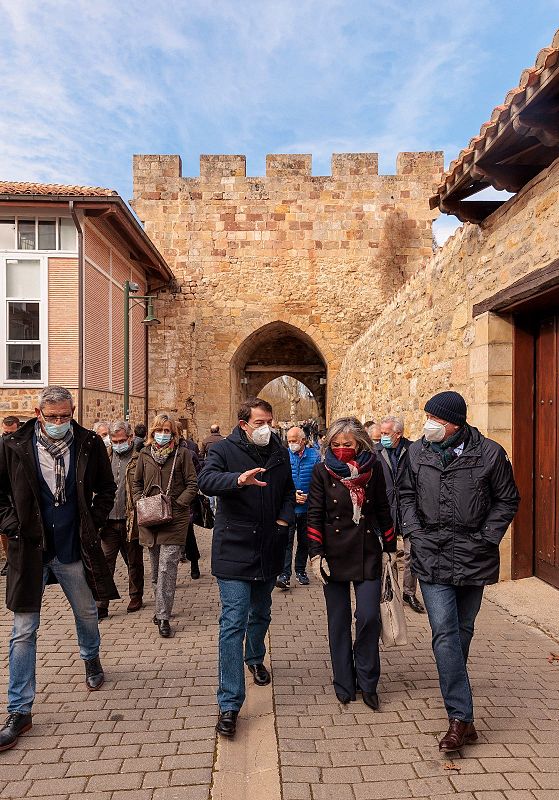 Mañueco visita Aguilar de Campoo (Palencia)