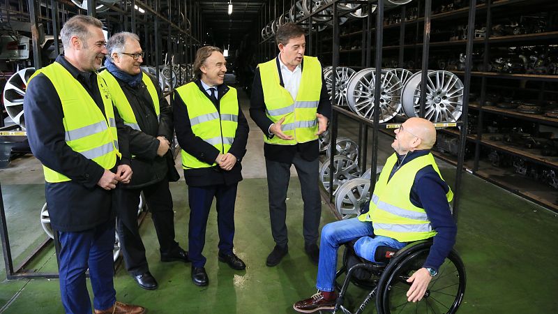 José Ramón Gómez Besteiro (PSdeG) visita la sede de Trameve