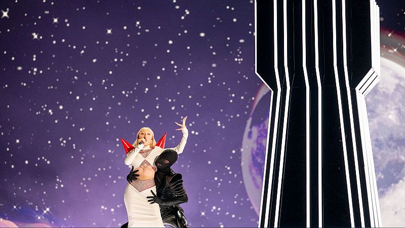 Luna representa a Polonia en Eurovisión 2024 con la canción "The Tower"