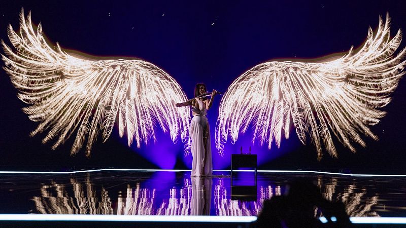 Natalia Barbu representa a Moldavia en Eurovisión 2024 con la canción "In The Middle"