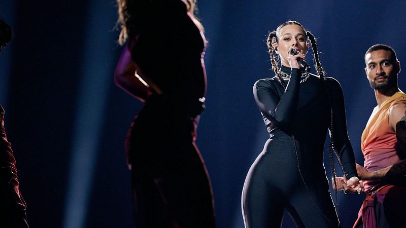 TALI representa a Luxemburgo en Eurovisión 2024 con la canción "Fighter"