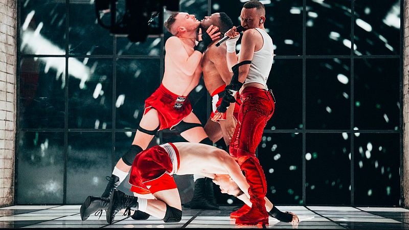 Olly Alexander representa a Reino Unido en Eurovisión 2024 con la canción "Dizzy"