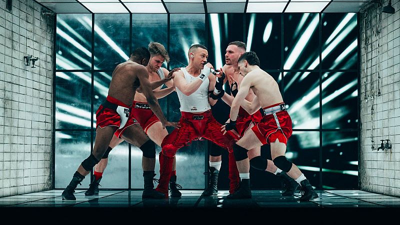 Olly Alexander representa a Reino Unido en Eurovisión 2024 con la canción "Dizzy"