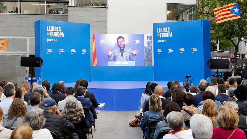 Toni Comín interviene por videoconferencia en el acto de inicio de campaña de Junts