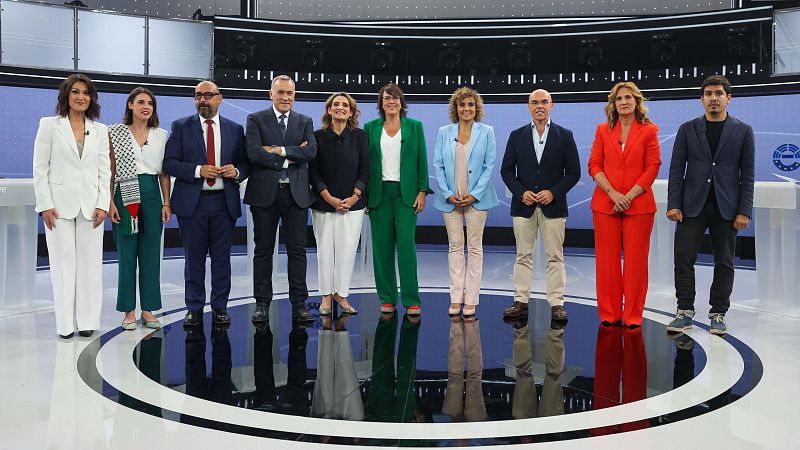 Foto de familia del debate a nueve en RTVE