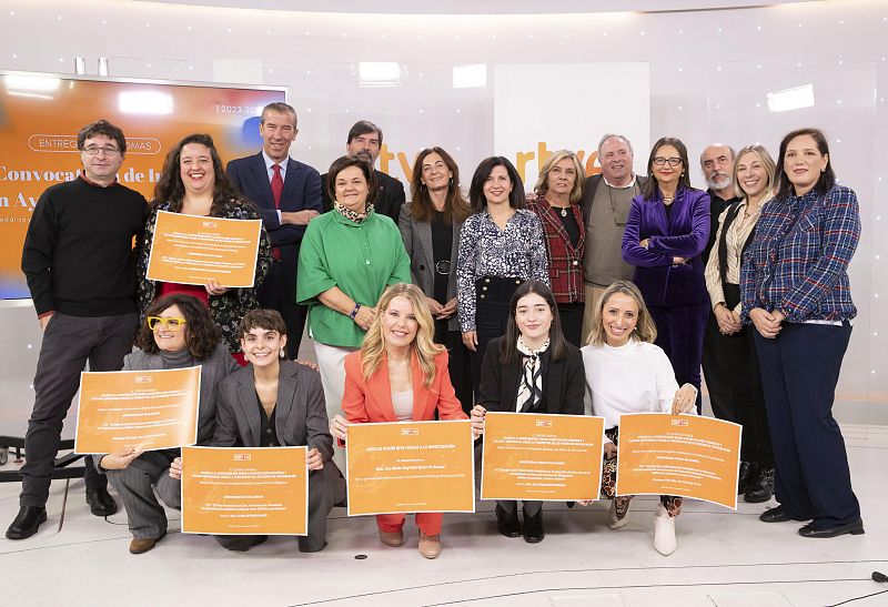 Entrega de diplomas de Impulsa Visión de RTVE a investigadores y profesionales por su contribución a la alfabetización mediática y cultura audiovisual.