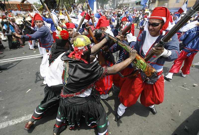 Los mexicanos recuerdan, vestidos de época, la batalla de Puebla. Esta batalla marcó la derrota de las fuerzas francesas a manos de las mexicanas en el estado de Puebla en 1862.