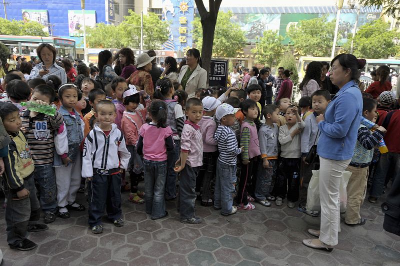 Al menos cuatro niños muertos