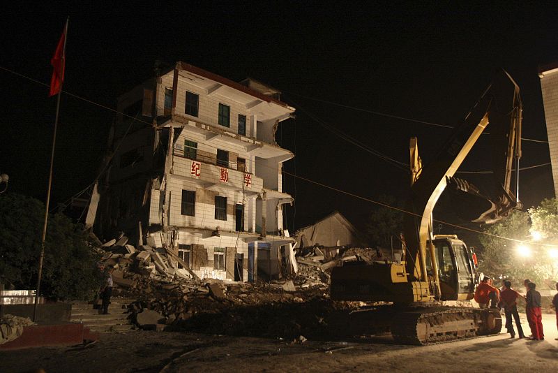 Así ha quedado un colegio tras el terremoto en Sichuan (China)