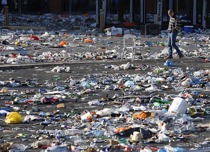 Basura en los jardines Piccadilly