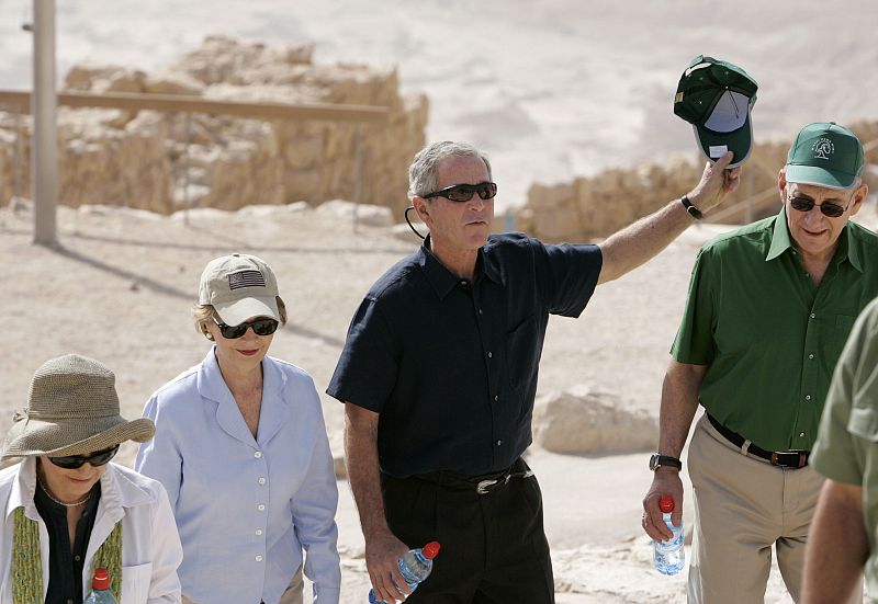 Los Bush visitan Masada (Israel)