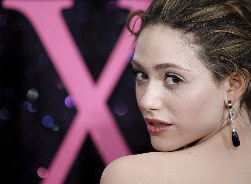 Emmy Rossum llega al estreno