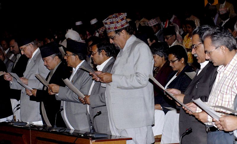 CEREMONIA DE TOMA DE JURAMENTO EN KATMANDÚ, NEPAL