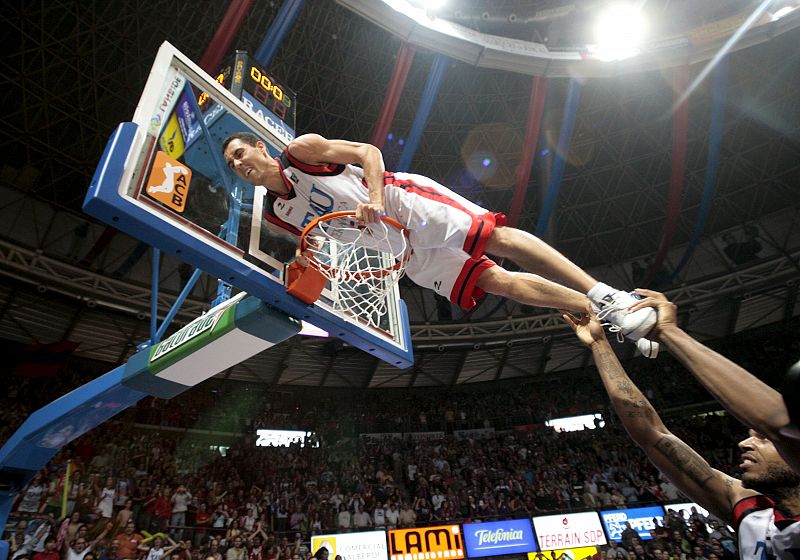 TAU CERÁMICA / F. C. BARCELONA